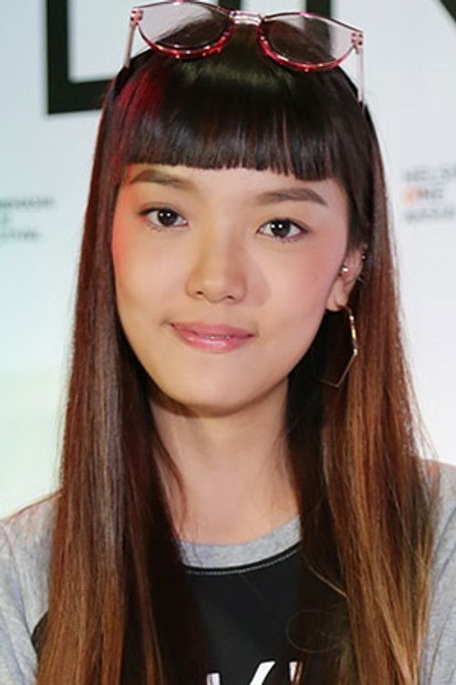 Porträt von Ploiyukhon Rojanakatanyoo