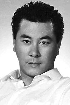 Porträt von Roy Chiao