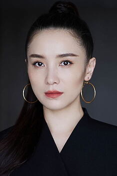 Porträt von Song Jia
