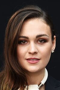 Porträt von Sophie Skelton
