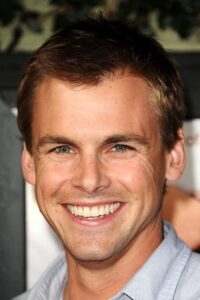 Porträt von Tommy Dewey