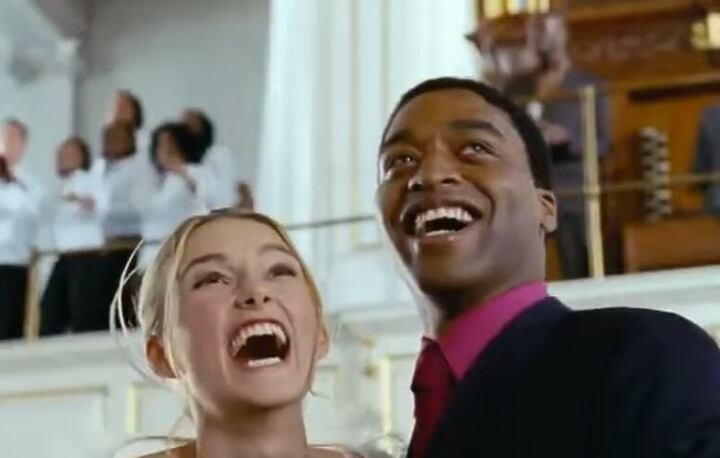 Liebespaar in der Kirche