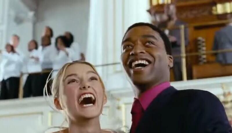 Liebespaar in der Kirche