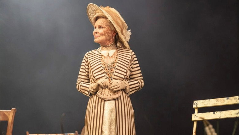 Bild aus National Theatre Live: Mrs. Warren's Profession