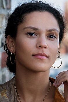 Porträt von Amal Keller