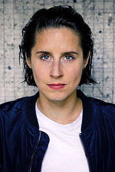 Porträt von Amelie Kiefer