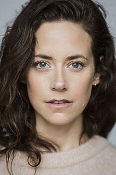 Porträt von Anja Knauer