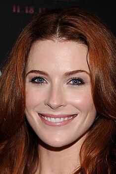 Porträt von Bridget Regan