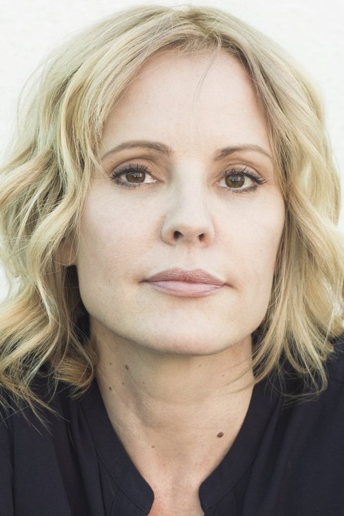 Porträt von Emma Caulfield