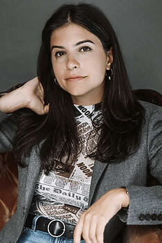 Porträt von Joanna Tsanis