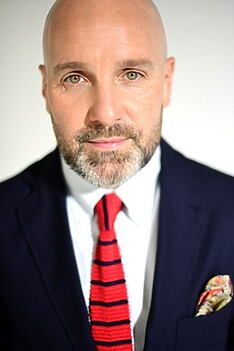 Porträt von Johnny Harris