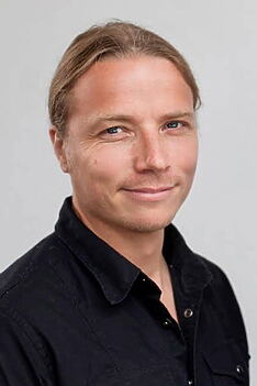 Porträt von Jon Iver Helgaker