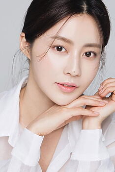Porträt von Kim Ah-ra
