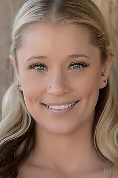 Porträt von Kristen Renton