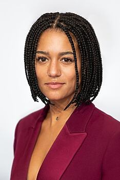 Porträt von Larissa Sirah Herden