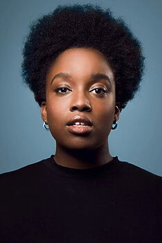 Porträt von Lolly Adefope