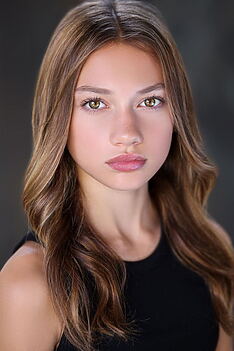 Porträt von Maya Le Clark