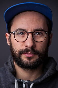 Porträt von Simon Ostermann