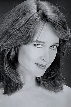 Porträt von Camille Keaton