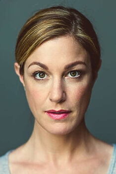 Porträt von Julia Stinshoff