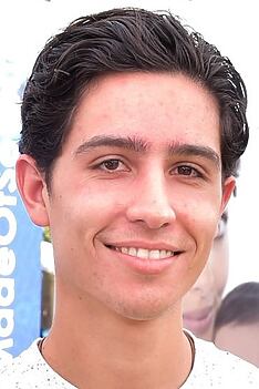 Porträt von Lorenzo James Henrie
