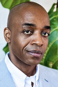 Porträt von Rick Worthy