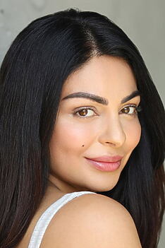 Porträt von Neeru Bajwa