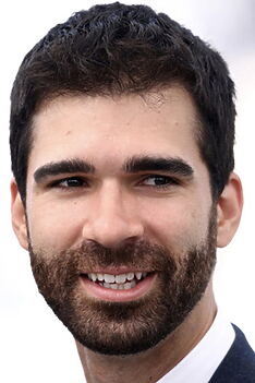 Porträt von Logan George