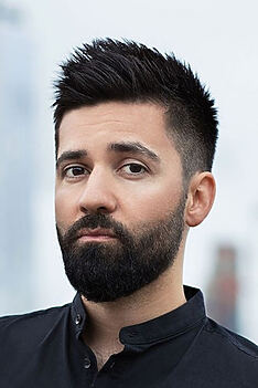 Porträt von Navid Navid