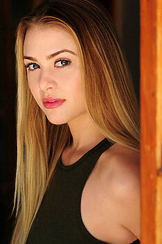 Porträt von Hayley Erin