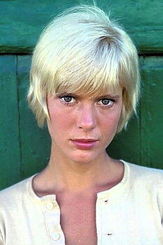 Porträt von Mimsy Farmer