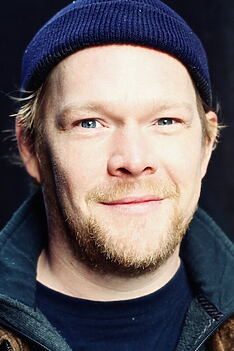 Porträt von Oliver Bröcker