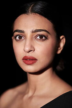 Porträt von Radhika Apte
