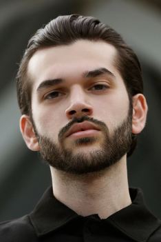 Porträt von Yiğit Ege Yazar