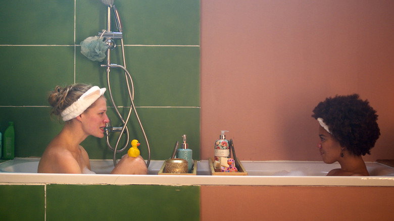 Bild aus BROKE. ALONE. A kinky love story